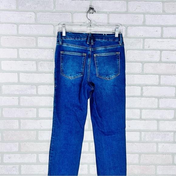 Good American Straight Compression Leg Jeans in Indigo 271 Wash Size 6/28 - Picture 9 of 11